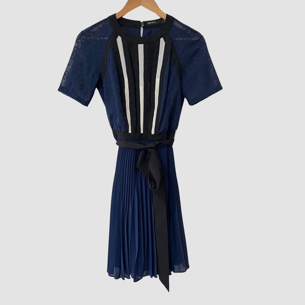 Karen Millen Blue Navy Plisse Knee Length Short Sleeve Dress US2 ($350)